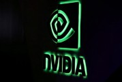 英伟达的高增长让投资者茫然：究竟是套现还是加仓？