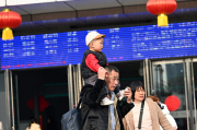 全国铁路春运今启动：动态分析预售票和候补购票数据，及时增开旅客列车