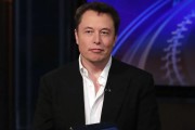 “人类爱好者”马斯克，锚定人工智能